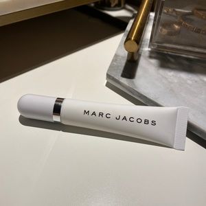 Marc Jacobs Blurring Coconut Face Primer